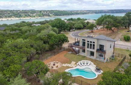 Luxury Lakeview Home w/ Pool & Beach Access! - Not Active - Foto 32