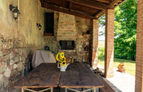 Podere I Sorbi, Spacious Tuscan Villa in Lajatico, Near Pisa & Volterra - Foto 23