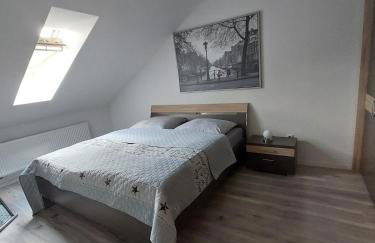 gemütliche Dachgeschoss- Ferienwohnung im Grünen - Foto 14