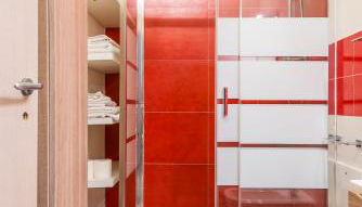 Piano Terra Moderno con Ampi Spazi e Luminosità - Foto 4, towels, Shower