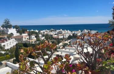 1st floor Penthouse sea and mountain view 5 min stroll to beach - Foto 35