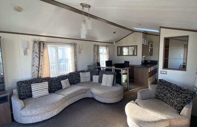 Lovely 3-bed Lodge in Towyn Near Rhyl - Foto 8