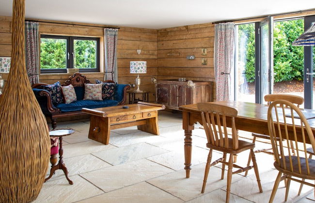 Owl Barn in Oxford With 5 Bedrooms and 5 Bathrooms - Photo 8