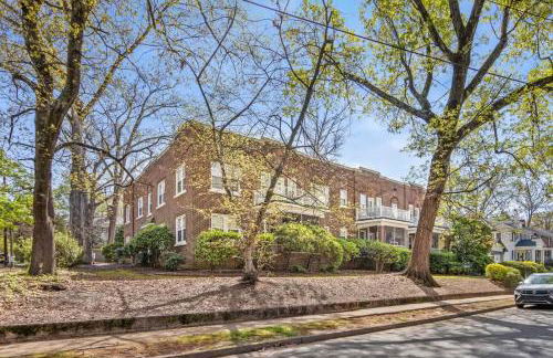 Chic Comfortable 2BR with Porch near Dilworth - Foto 31