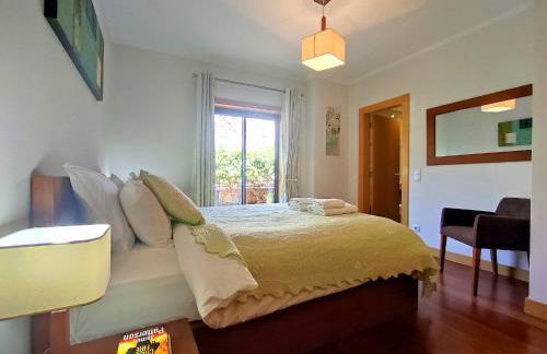 Fabulous Sunny Pool&Garden Condo by BeCherish - Foto 21