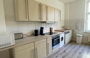 Altbauwohnung mit 2 Balkonen - Foto 4