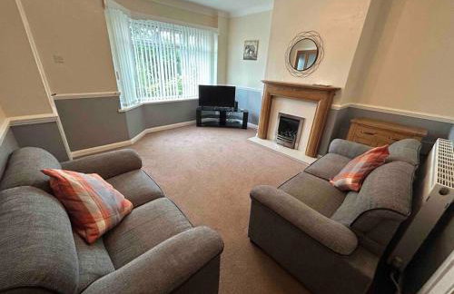 Lovely house & driveway parking - Foto 1