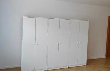 Haus 2 Etagen Garten 1 Badezimmer,1 Gäste Wc 200 Qm 5 Betten Gehoben mit Garten - Foto 26