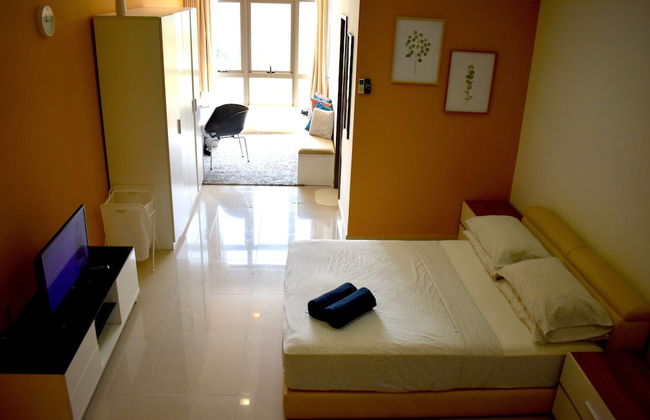 Shaftsbury Residences by Superhost - Photo 6