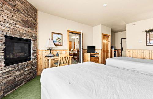 Amazing Superior Lake View Condo and Heated Pools - Foto 52