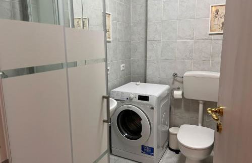 Kibilù - Elegant apartment Lake View - Balcony & Parking - Foto 12