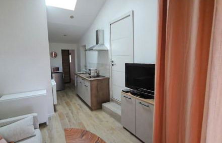 logement avec cuisine et jardinet proche lac - Foto 7