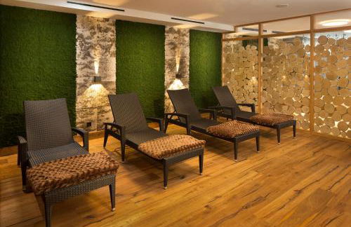 "Fewo am Dorfplatz" - Annehmlichkeiten von 4-Sterne Familien-und Wellnesshotel Viktoria können mitgenutzt werden - Photo 9