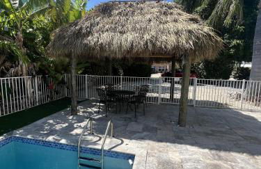 Sea Glass Dreams - Waterfront Pool Home, Mini Golf, Game Room, 110' Dock - Foto 77