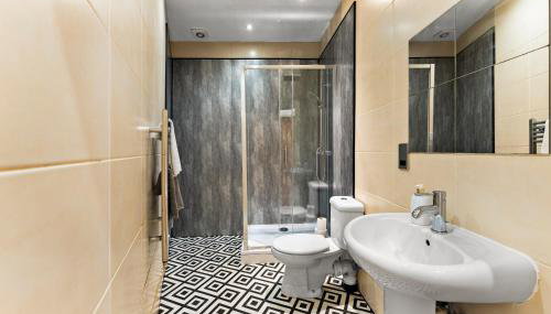 Simple 2 Bed in Central Dewsbury -Sleep 4 - Foto 4