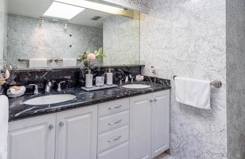 Oceana Blue / Beach Front / Pool / Bar / Relax - Foto 42