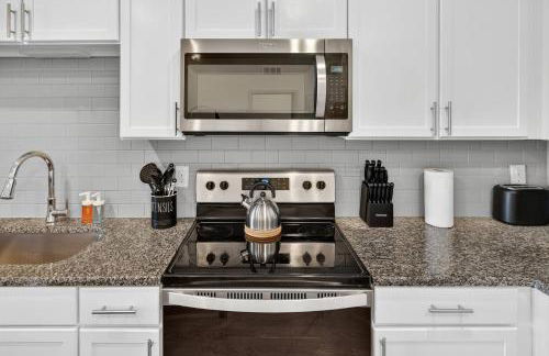 2 BR Apt |King Bed |Pool |Gym| Clse 2 Beach/Mayo - Foto 19