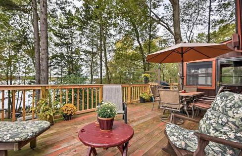 Lakefront Cabin Pvt Beach and Dock - Sunset Marina - Foto 15