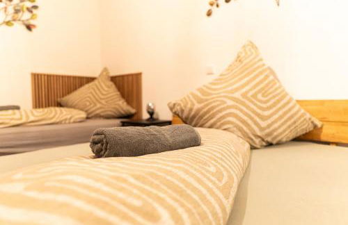 New central 2-3 room apartments with parking near train station & casino - Foto 15