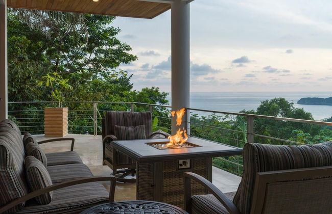 Stunning 7 BR Villa Manuel Antonio Sanctuary - Photo 37