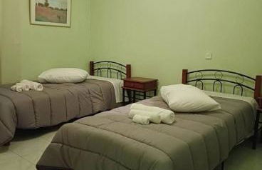 Glossy Messinian Escape - Foto 7