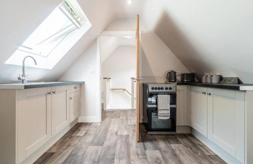 Beautiful new apartment with sheltered parking - Photo 23