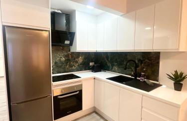 La Luna Apartment by the Sea - Photo 9