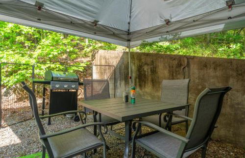 Spring Bungalow - A cozy getaway in downtown Hot Springs! - Foto 45