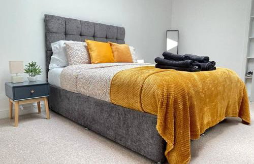 Exclusive 1 and 2 Bedroom Flats only 0,5 miles aw - Foto 29