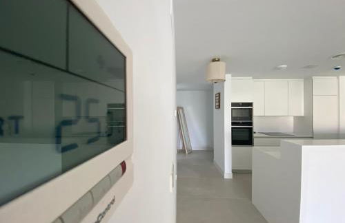 Luxury Blue Maritimo 2 Bedrooms Apartment Artola Homes Cabopino - Photo 30