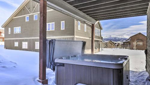 Luxe Rocky Mtn Retreat with Hot Tub - By Winter Park - Foto 2