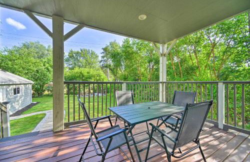 Sunny Clawson Home with Yard - Walk to Main St! - Foto 5