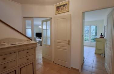 Villa Nicole avec piscine & jardin privés, parking dans le cœur du Luberon, proche Gordes, Roussillon, Goult, Bonnieux - Foto 40