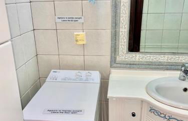 Alexjean cosy apartment close to beach and Dapia - Photo 31