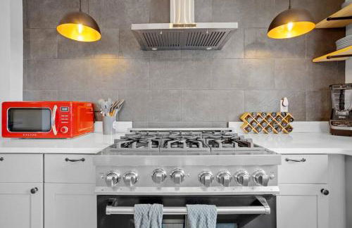 Renovated 5BR 2BA AC Quiet Retreat Home - Foto 4