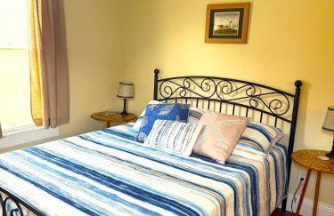 The Riverstone Getaway in historical Madison, IN - Foto 1