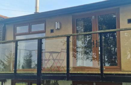 Rutland Point apartment Perfect for contractors plenty of parking - Foto 12