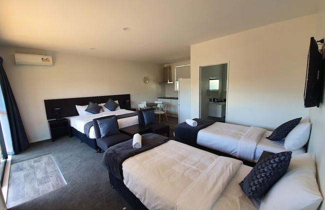 North South Holiday Park - Photo 13