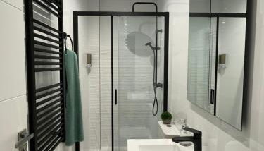 Hogar de 3 dormitorios acogedores - Foto 3, towels, Shower