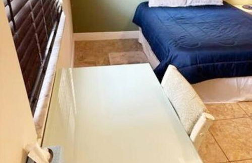 Waterfront corner 2/1 Apt - Foto 17