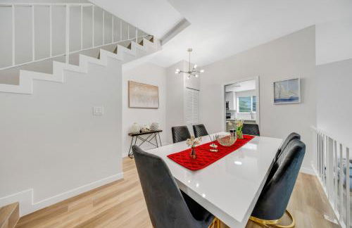 Oneluxstay 3BR Home Near the Beach - Foto 4