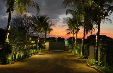 Bangalô com piscina e privacidade a 6 km do centro - Foto 9