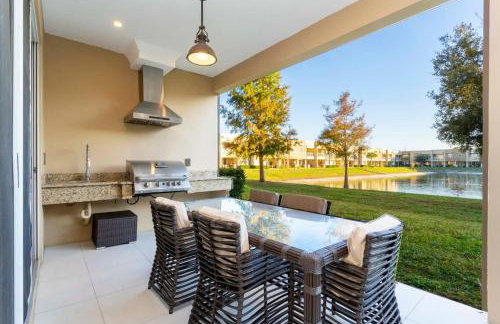 Stunning 4Bd Close to Disney @ Magic Village 7614 - Foto 108