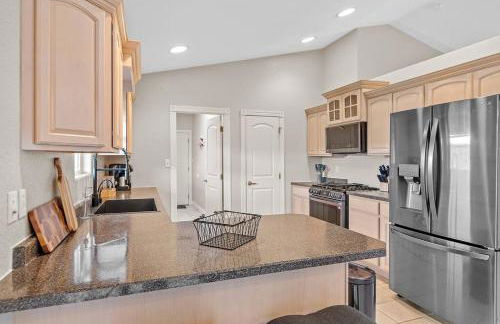 Modern Home-Garage-Scenic Patio - Foto 15