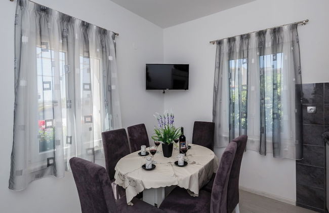 Luxury villa complex Pendolino with heated pool and jacuzzi - Foto 12