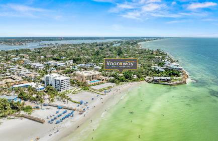 Gulf-Front Charm, Guest House Suite, Direct Beach Access on Siesta Key - Foto 2