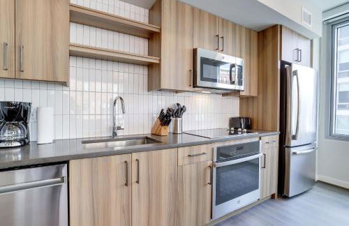 Stylish Condo at Clarendon with Rooftop Views - Foto 16