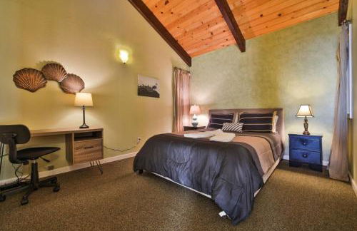 Beach Nest! Hot Tub! Sauna! BBQ Grill! AMAZING VIEWS!! Romantic Getaway! Dog Friendly!! - Foto 23