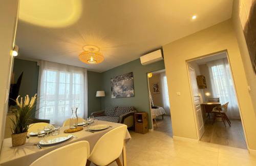 Superbe T3 climatisé - centre historique - vue port de plaisance - balcon - WIFI - 5e avec ascenseur - Foto 3