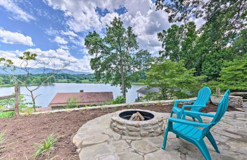 Couples Retreat with Lake and Mtn Views, Fire Pit - Foto 5